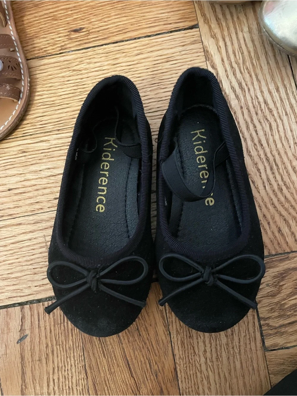 Girls' Black Ballet Flats with Bow